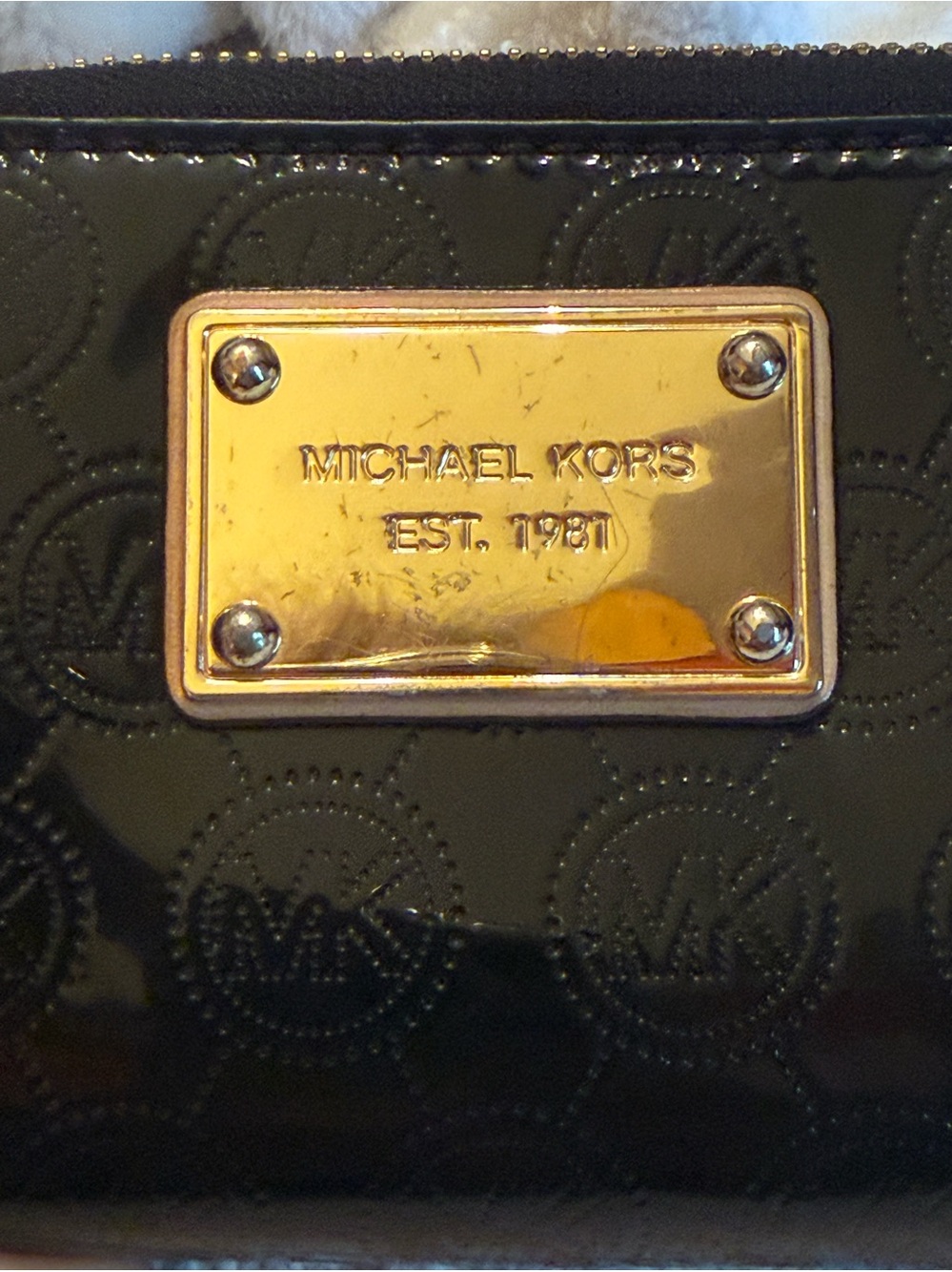 Michael Kors Black
Patent Leather and Gold
Logo Wristlet - Picture 4 of 10